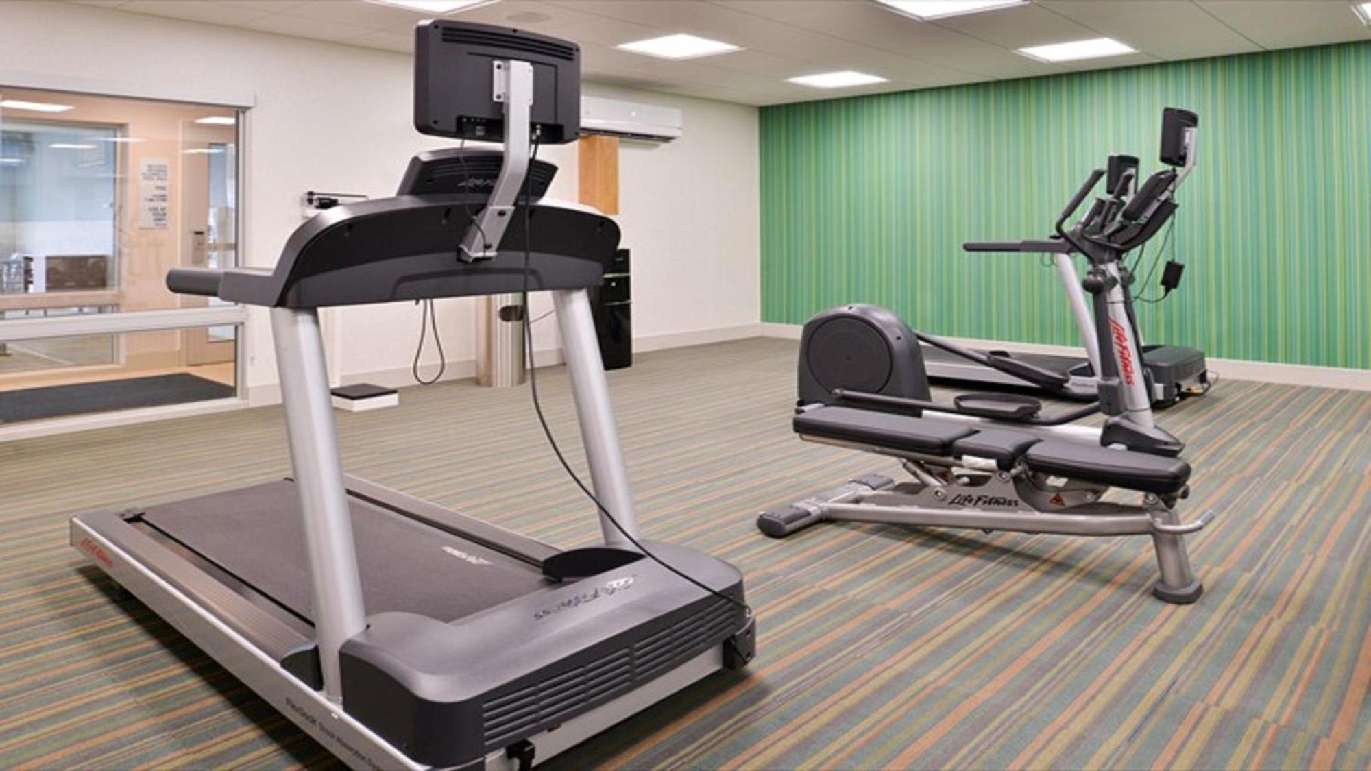 Holiday Inn Express & Suites - Parkersburg East By Ihg Ngoại thất bức ảnh