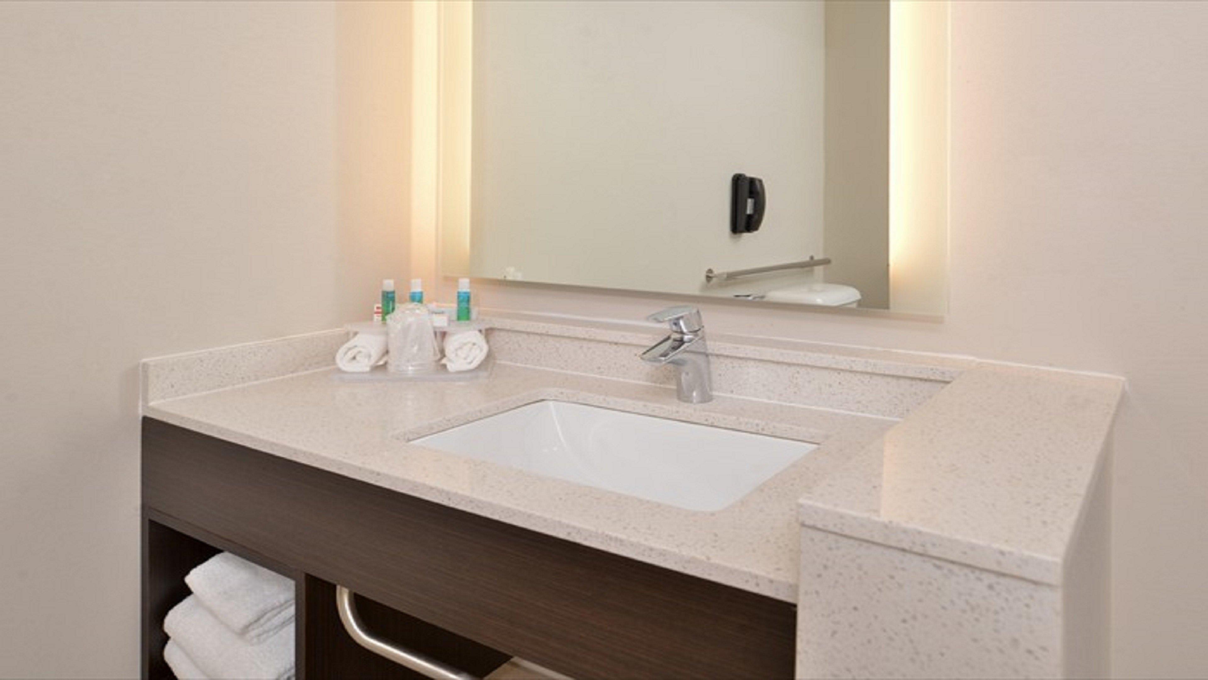 Holiday Inn Express & Suites - Parkersburg East By Ihg Ngoại thất bức ảnh