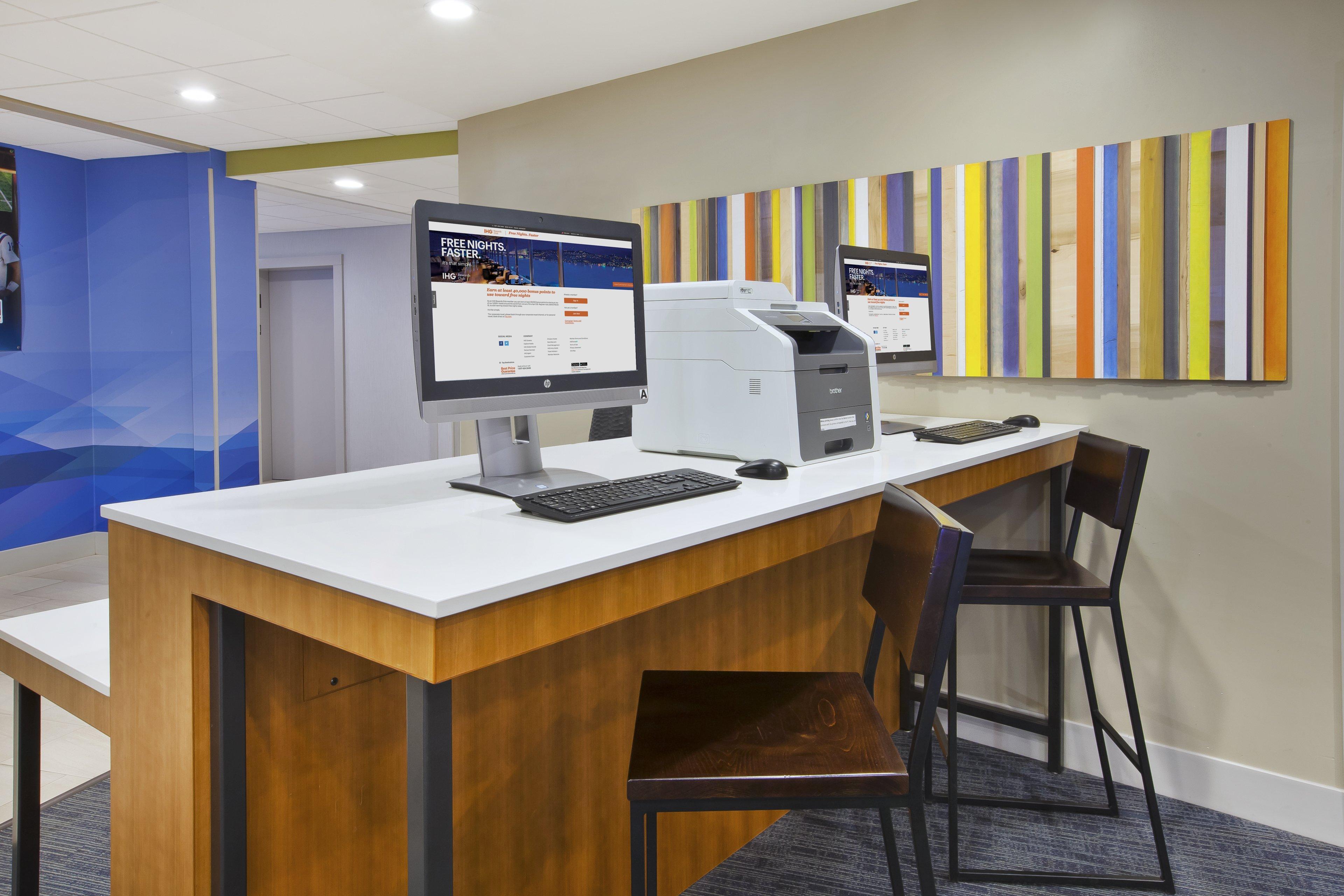 Holiday Inn Express & Suites - Parkersburg East By Ihg Ngoại thất bức ảnh