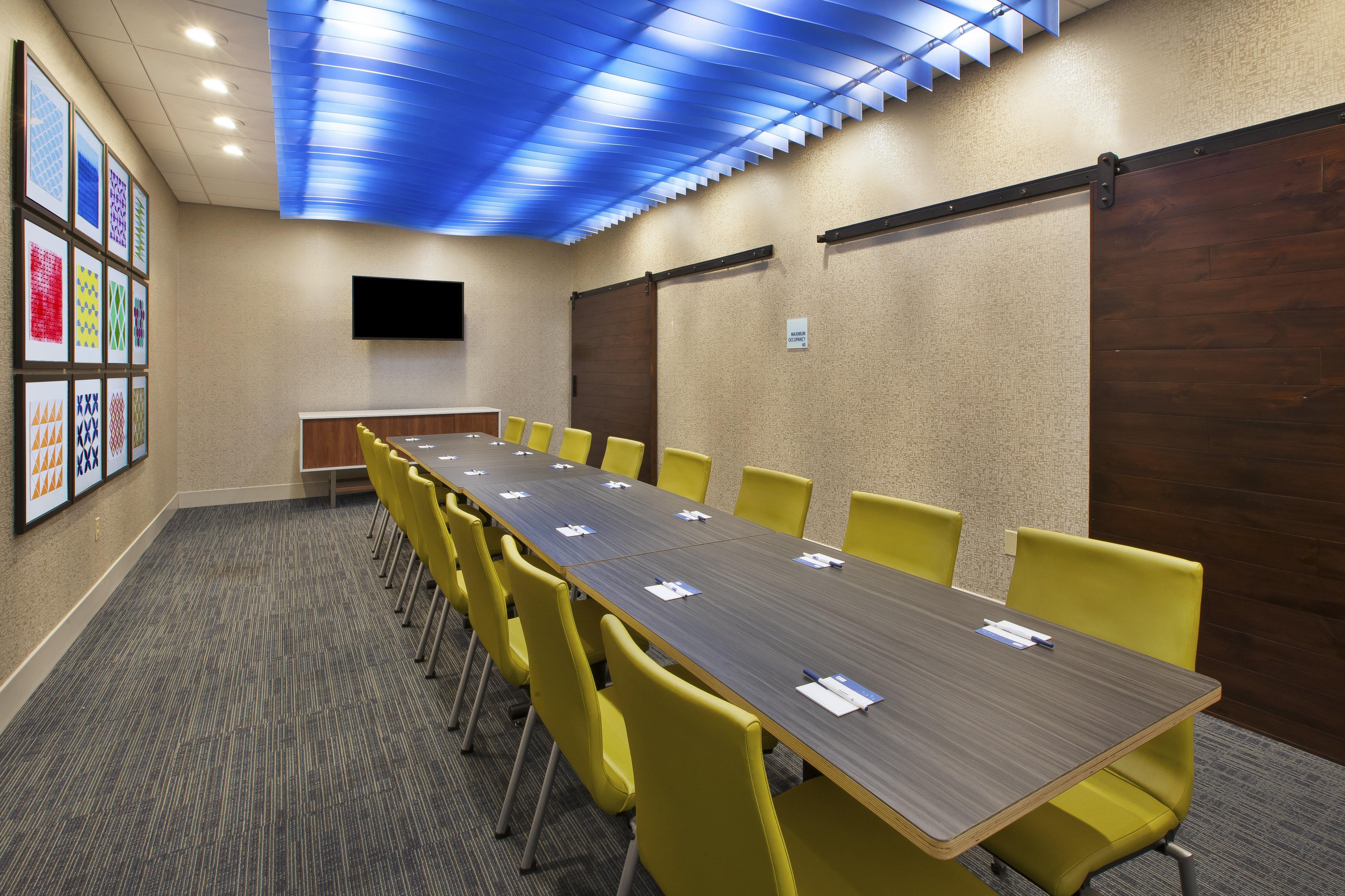 Holiday Inn Express & Suites - Parkersburg East By Ihg Ngoại thất bức ảnh
