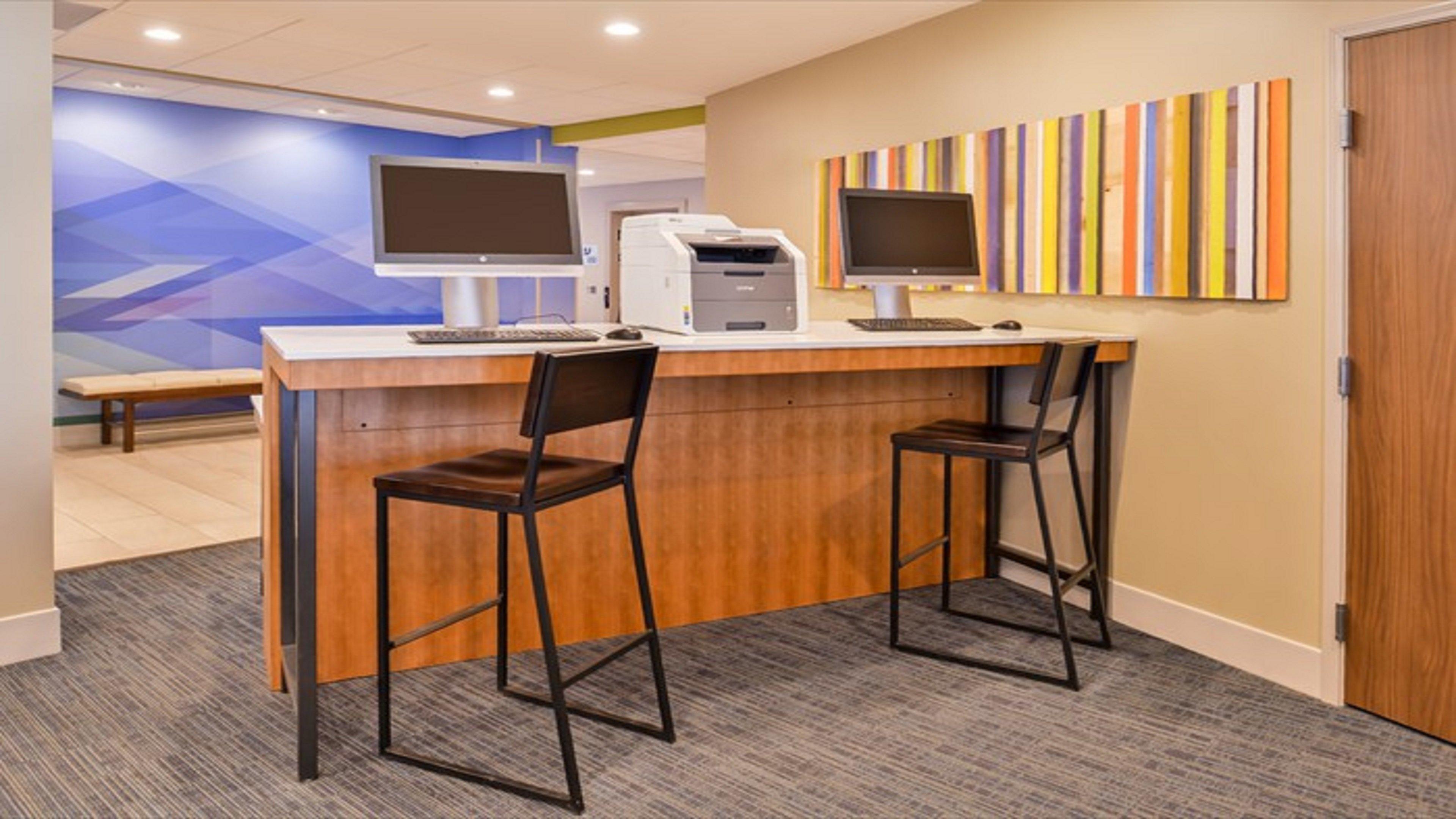 Holiday Inn Express & Suites - Parkersburg East By Ihg Ngoại thất bức ảnh